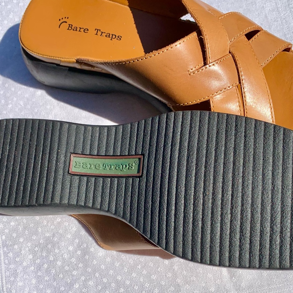 Bare Traps Melinda Women’s Brown Wedge Sandals Leather Uppers 2.25 Heel 8.5M - Picture 4 of 6